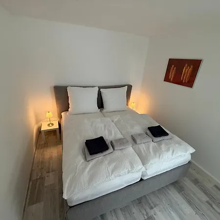 Ffm Str Apartment *