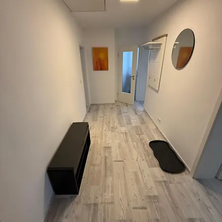 Apartment Ffm Str